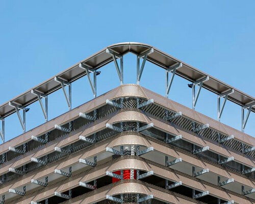 parking complex in korea enfolds multiple levels in scaffolding skin