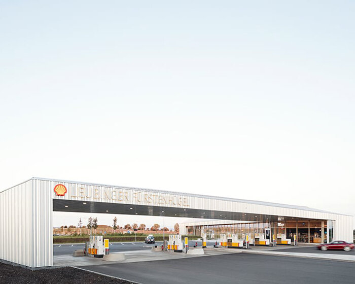 MONO architekten unites service station with archaeological exhibition in german plains