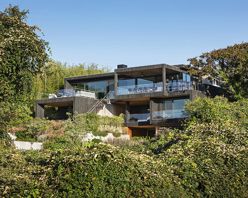 robert young architects' 'hither hills' is nestled into the sloping coast of montauk