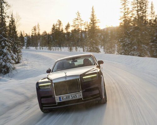 rolls-royce magic carpet experience: the phantom on ice