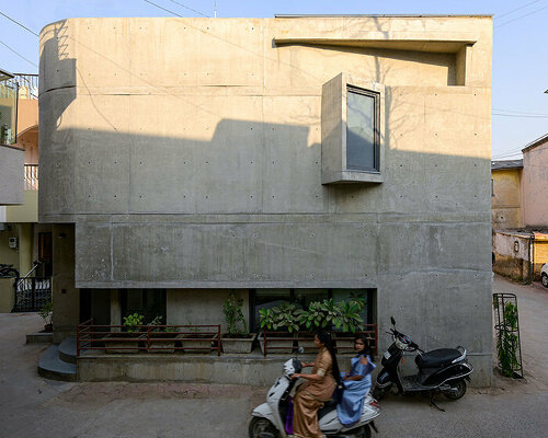 cuts, folds and bends articulate the facades of inpractice's concrete house in india