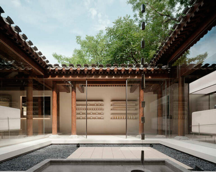 F.O.G. architecture restores timber structure of conserved historical building in beijing