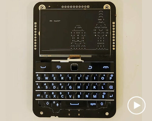 miss the blackberry? here's beepberry, a pocket-sized computer designed for beeper chatting