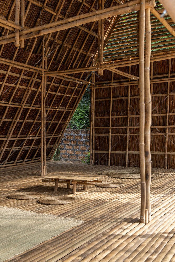 H&P architects prototypes 'floating bamboo house' in vietnam