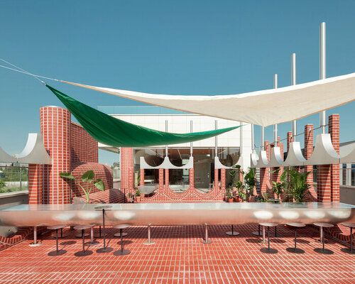 arches, curves and rounded edges contour parconido bakery cafe in south korea