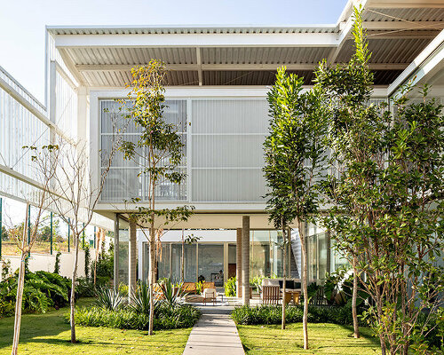 explore casa brisa: FGMF's translucent, gardened monolith in são paulo