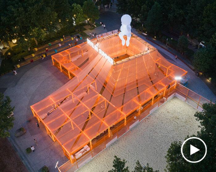 UAO design's translucent wuhan tiandi market opens to the sky in china