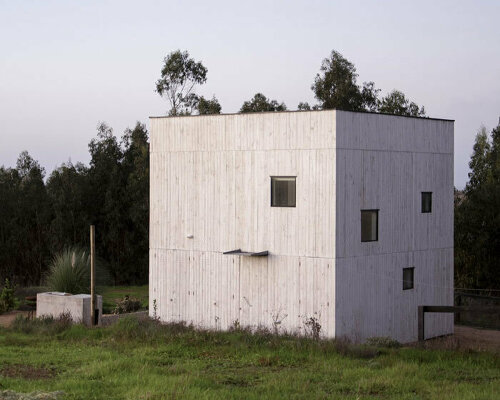 stanaćev granados' 'kuvo house' is a white timber cube on the chilean coast