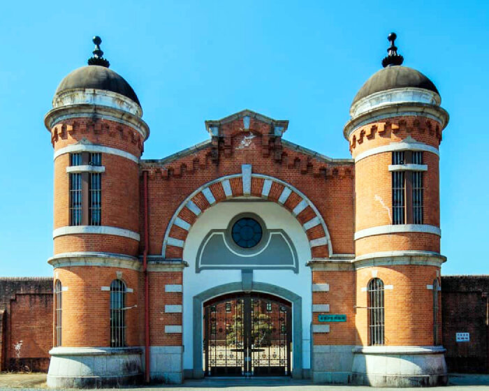 japan’s oldest prison building set to reopen in 2026 as luxury hotel with adjoining museum