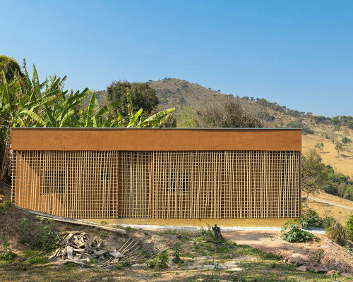 brazilian studio vazio S/A shades its 'serra house' in a facade of woven bamboo