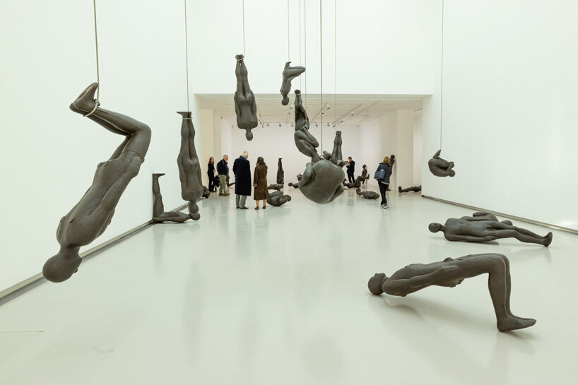 Gormley's sculpture unnerves students