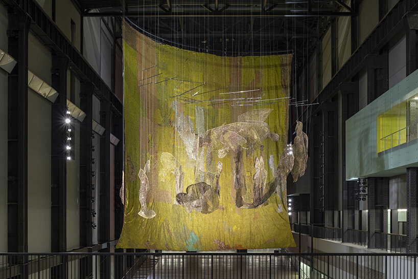 Es Devlin creates illuminated sculpture wrapped by London's 243 endangered  species