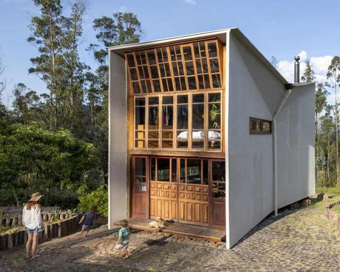 casa quinchuyaku by emilio lópez is a passive solar house nested in ecuador's volcanic slopes