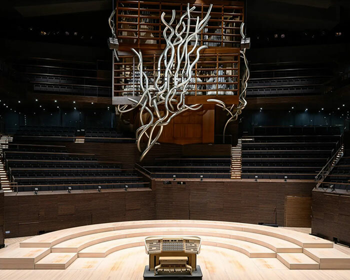 largest organ in scandinavia with 3D printed 260-meter pipes plays in helsinki music center