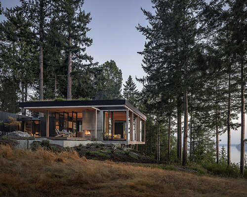 mwworks hides this longbranch house among the pacific northwest woods