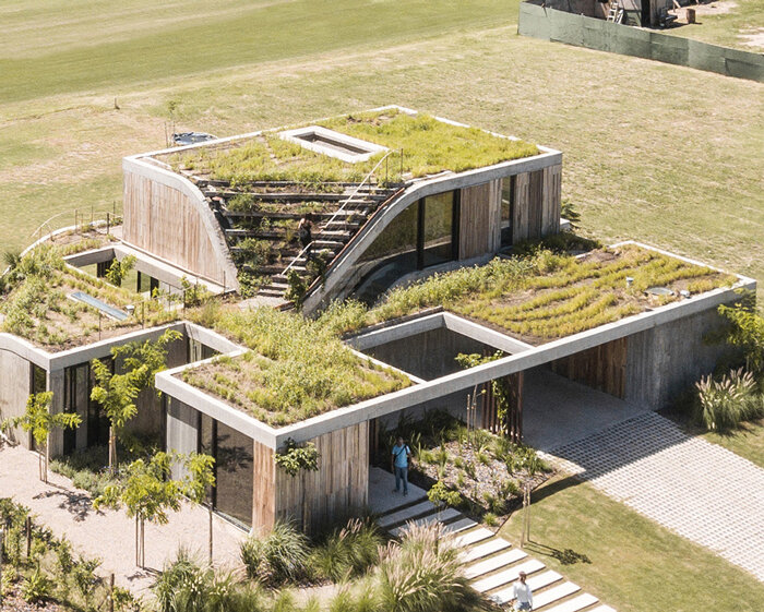 planted green roofs crown nirvana house by atelierM in buenos aires