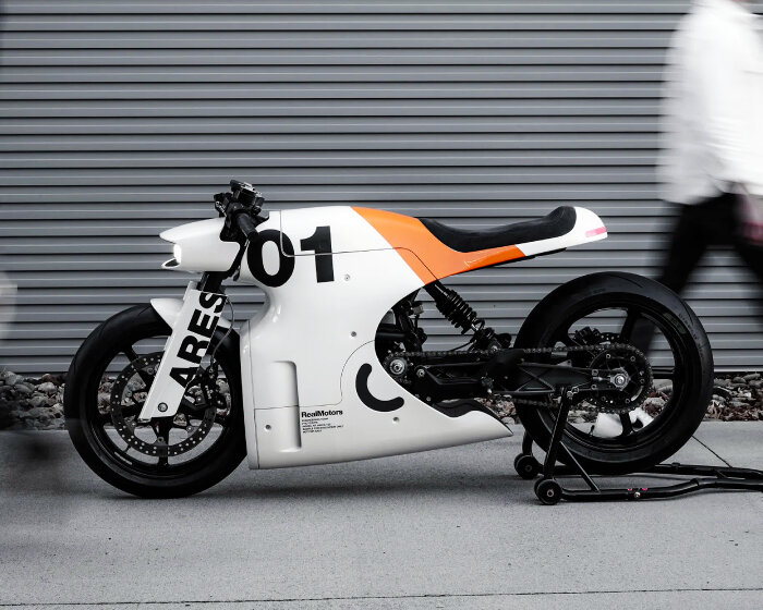 sci-fi meets electric cafe racer in real motors’ latest two-wheeler, project: ARES