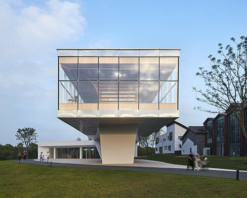 tree-shaped bookcase emerges from protoscapes' horizon library in china