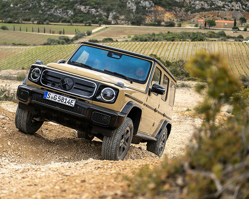 mercedes-benz G 580 review: first off-road drive of electric G-wagen