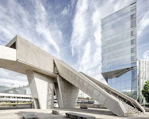 pierre-alain dupraz's lens captures iconic gateway of peace in geneva