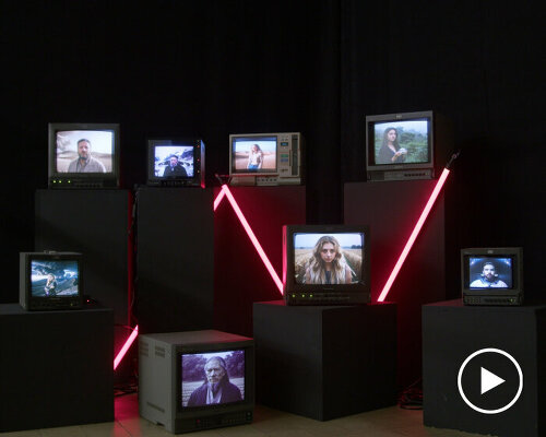 mots' quippy AI installation at sónar+D judges you based on your appearance