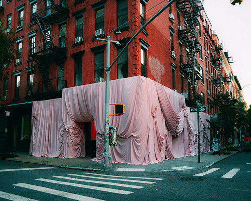 andrés reisinger shrouds hourglass cosmetics' NYC popup in a rosy blush veil