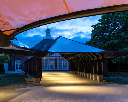 tracing the 2024 serpentine pavilion's evening glow through the lens of danica o. kus