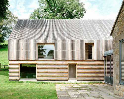 studio bindloss dawes renovates old school house in romantic english countryside