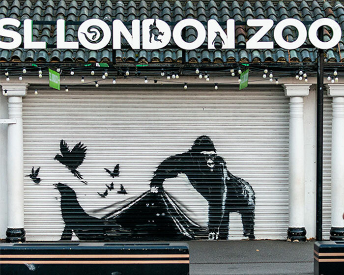 banky's ninth mural in nine days features animals escaping from london zoo