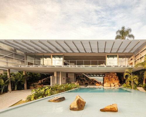 TETRO arquitetura's 'ponte house' bridges architecture and nature in brazil