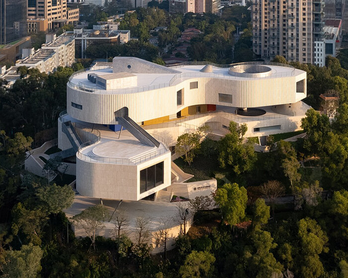 multi-level paths invite scenic climb of URBANUS' china merchants group history museum