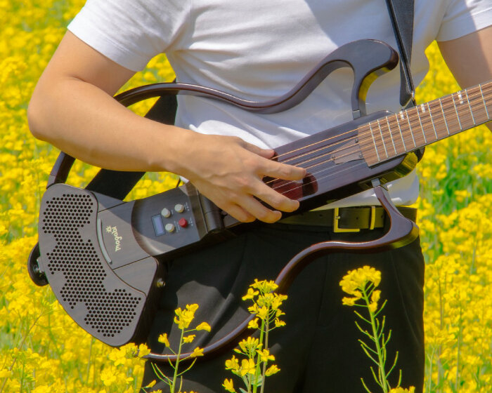 MOGABI V3 electric guitar has a foldable, built-in speaker and mic for on-the-go recording