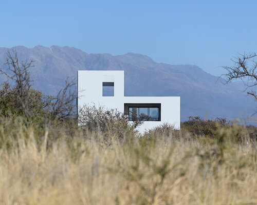 casa modular: rural argentina's minimalist house of frames by LOMA Arq+