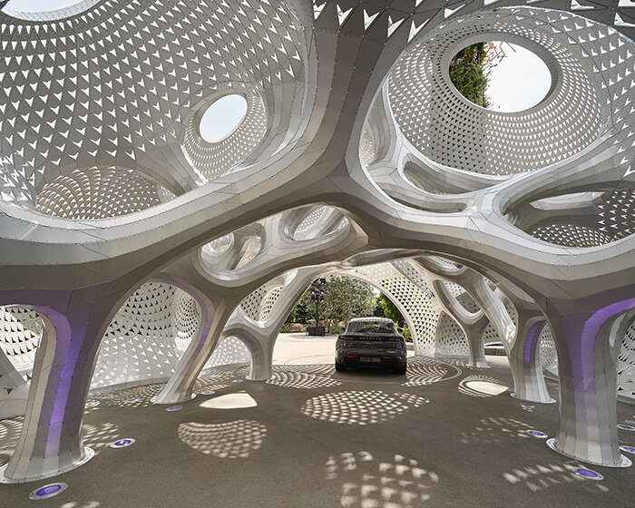 aluminum clads curved porsche pavilion by MARC FORNES / THEVERYMANY in singapore