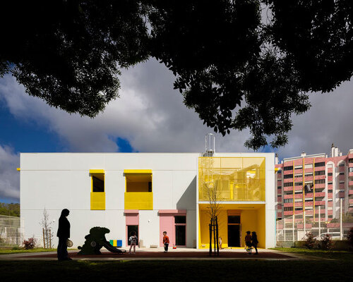 prefab system of U-shaped concrete pieces constructs 4 modular kindergartens by summary