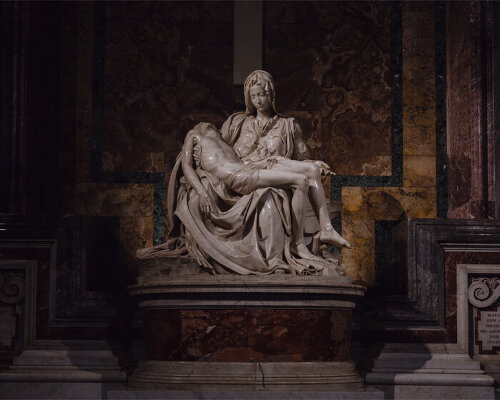 iguzzini's sipario floodlights make michelangelo’s pietà shine again in saint peter’s basilica