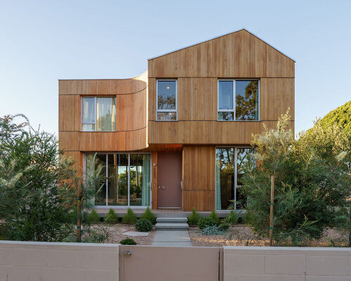 dimster architecture shapes ashland residence with softly curving walls in santa monica